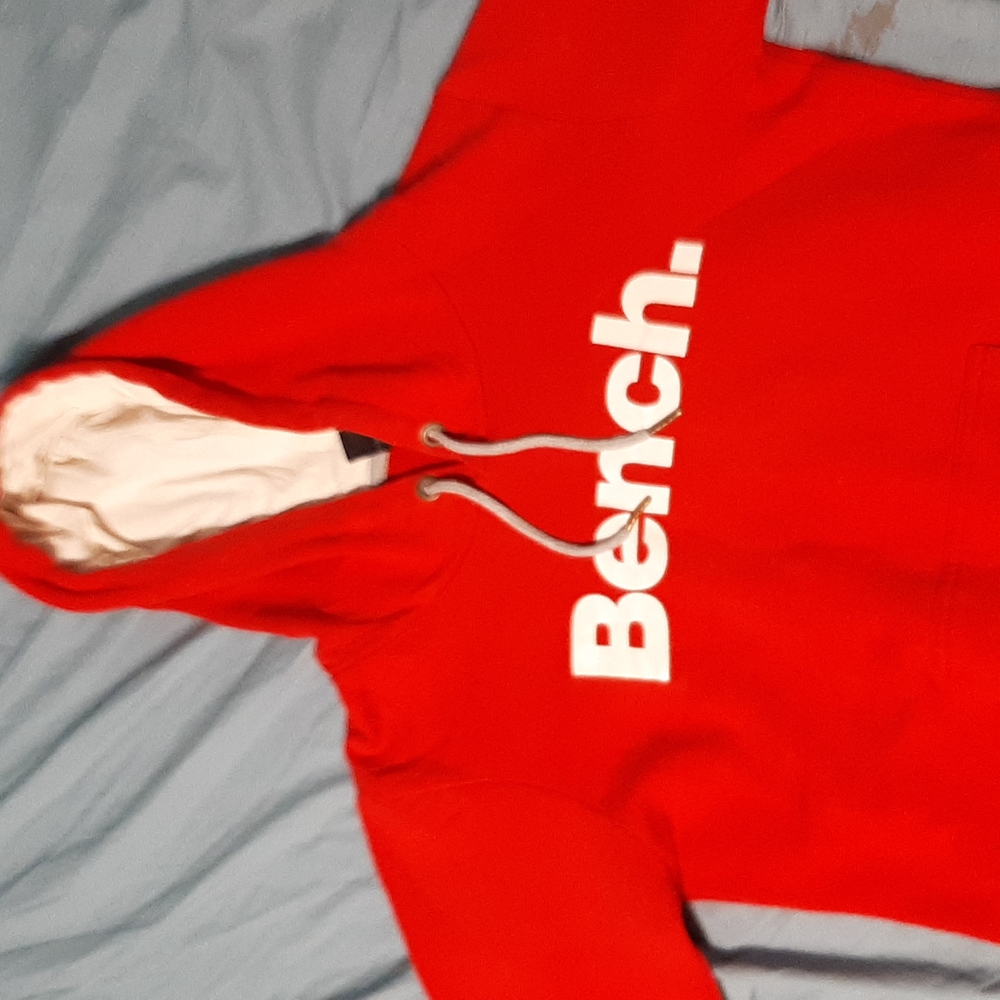 Bench Hoodie red